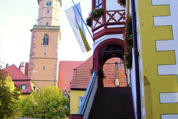 26 Volkach Rathaus-Kirche